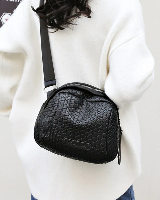 Woven shell shoulder bag