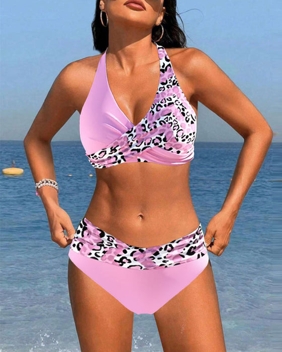 Halterneck bikini med lapptäcke i leopard