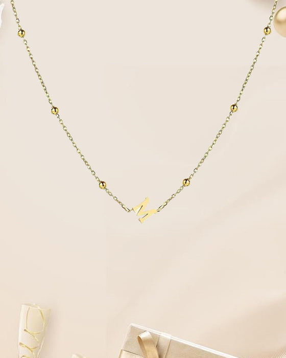 Exquisite and elegant 26-letter necklace