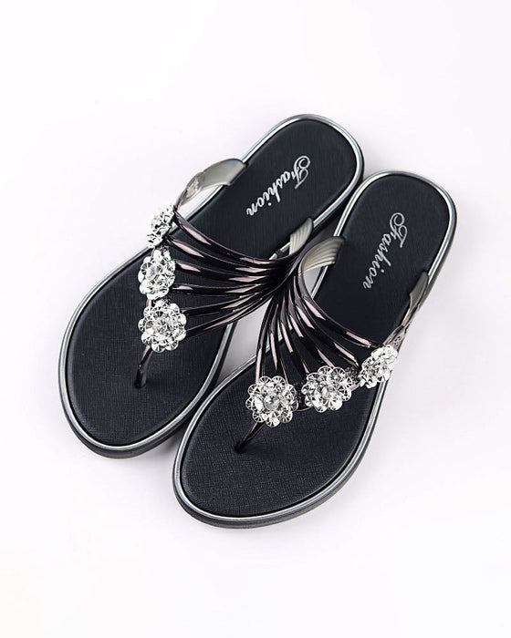 Fashionable floral rhinestone flip-flops