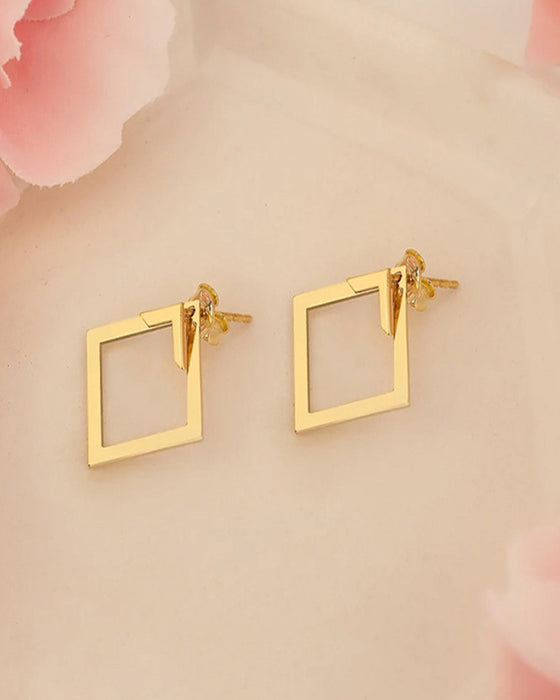 Simple diamond-shaped elegant earrings