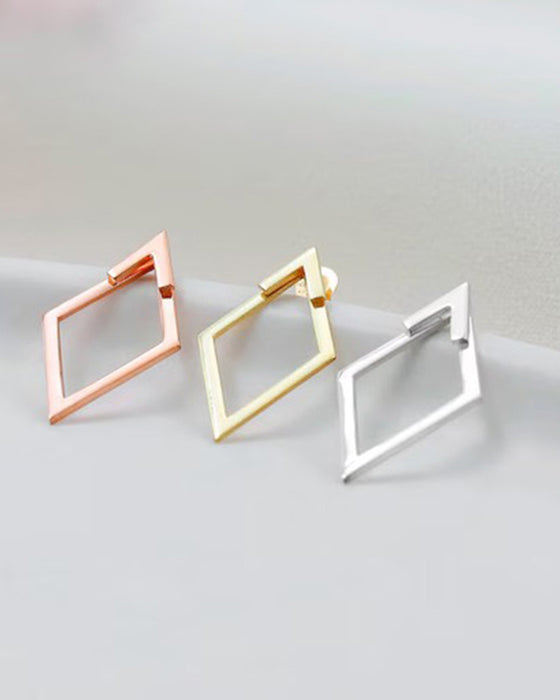 Simple diamond-shaped elegant earrings